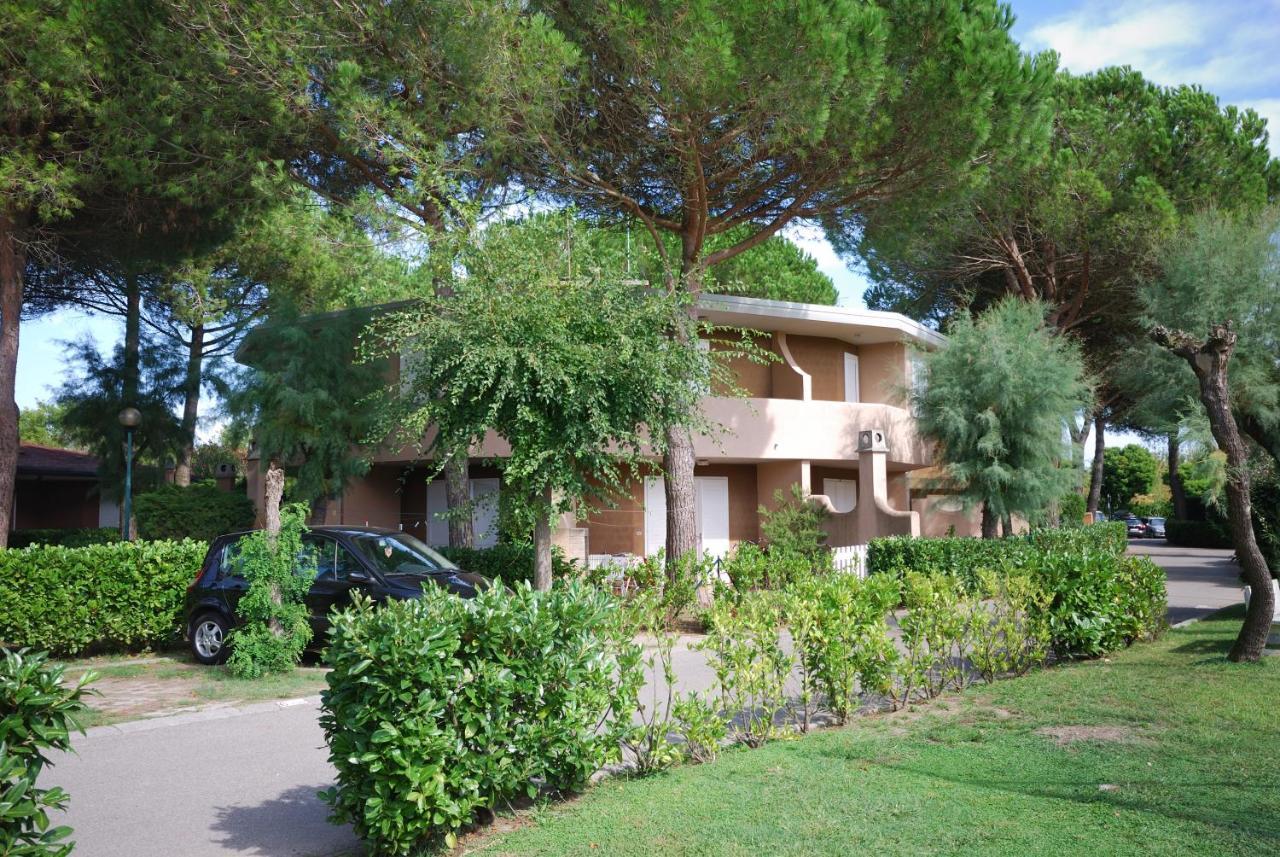 Villaggio Tivoli Bibione Exterior photo